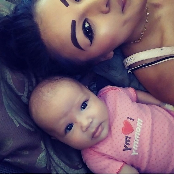 Meet your Posher, Isabella - Picture 2 of 2